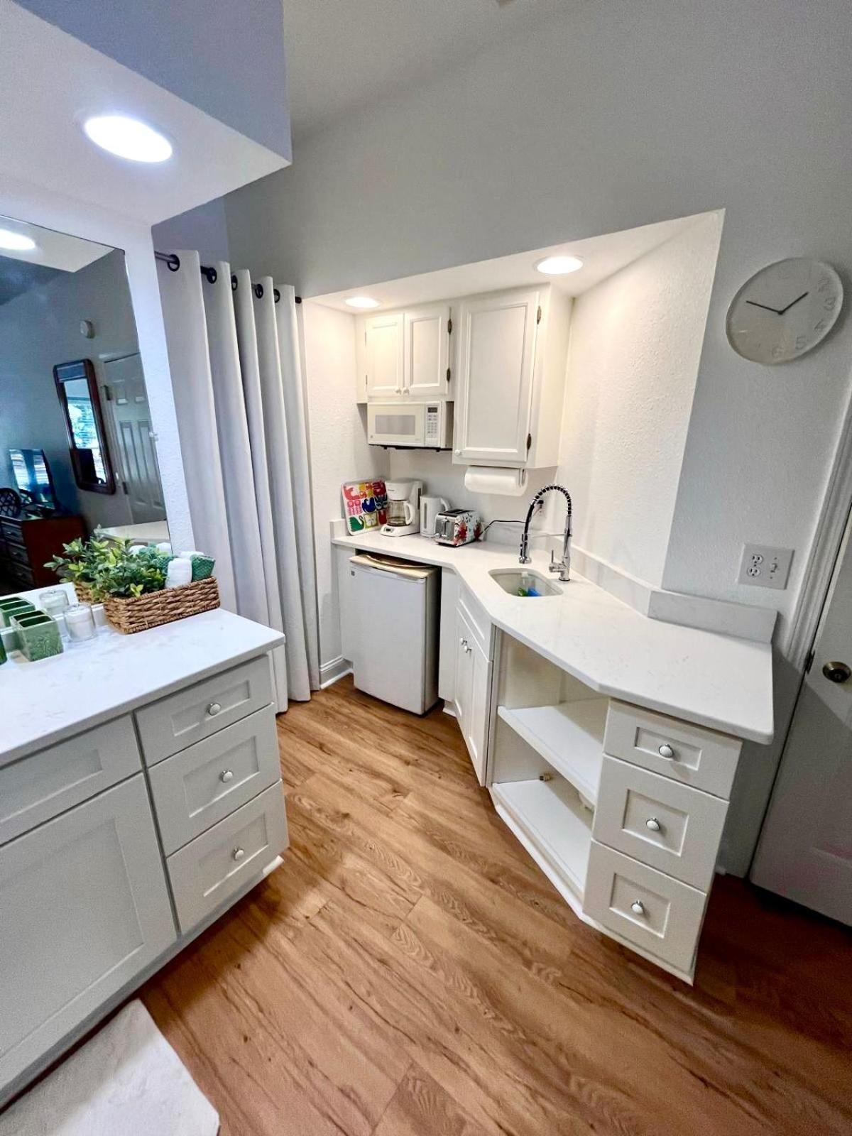 Beautiful Newly Remodeled Mini Suite At Sea Trail Resort Sunset Beach Buitenkant foto